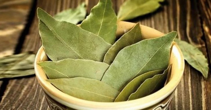 Dəfnə çayı qarındakı piyləri əridir