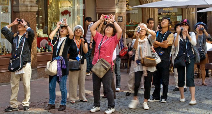 Turistlər Azərbaycanda hər il 6 milyard dollar xərcləyəcəklər
