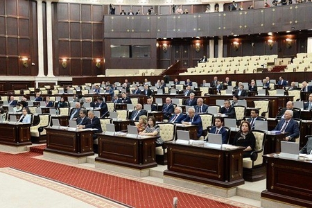 Hesablama Palatasının illik hesabatı Milli Məclisə təqdim olunub