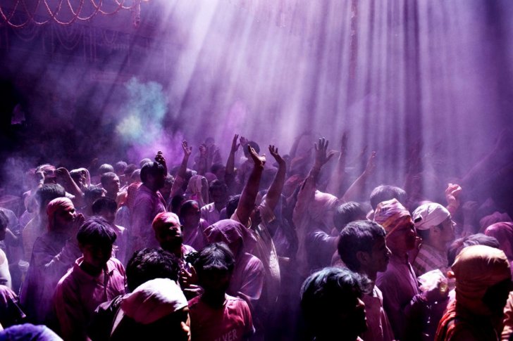 Hindistanda Holi festivalından rəngarəng Hindistanda Holi festivalından rəngarəng