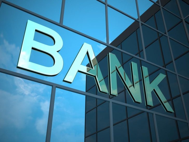 Bağlanan bankların əmlakları hərraca çıxarılacaq