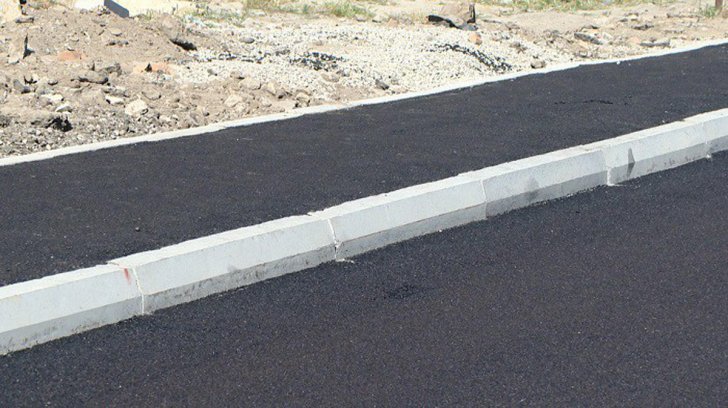 Daha bir küçədə təmir işləri aparılır - Daha bir küçədə təmir işləri aparılır -