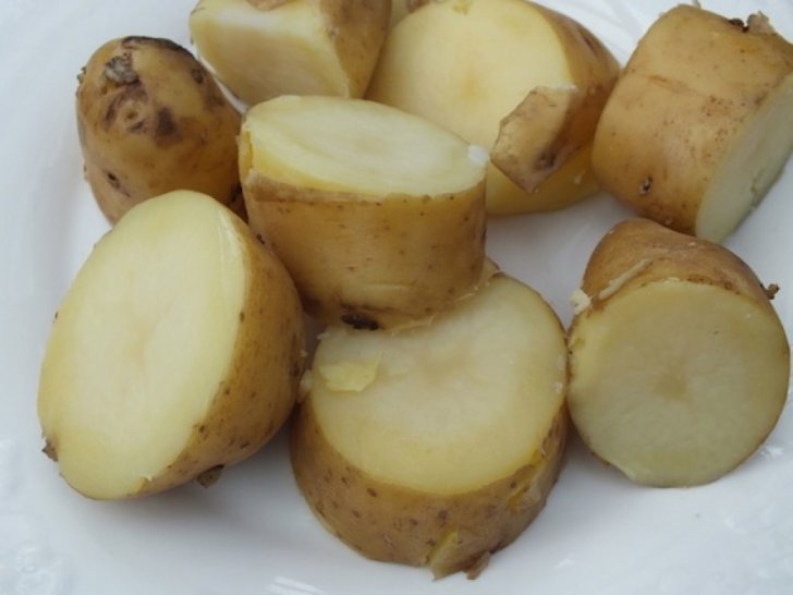 Arıqlamaq istəyənlər kartof və qarğıdalıdan imtina etməlidirlər