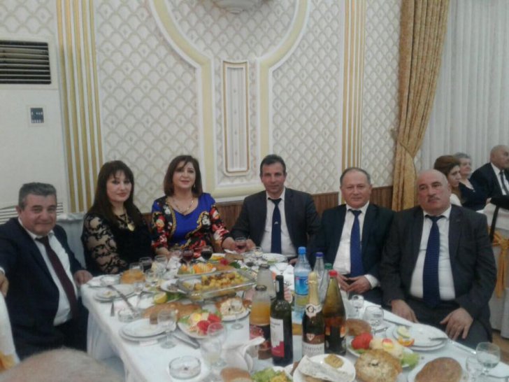 60 yaşlı azərbaycanlı polkovnik 5-ci dəfə evləndi: 32 yaşlı qızla - 60 yaşlı azərbaycanlı polkovnik 5-ci dəfə evləndi: 32 yaşlı qızla -