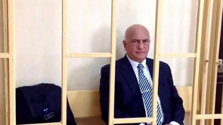 Prokuror Əli İnsanova 8 il həbs cəzası istədi