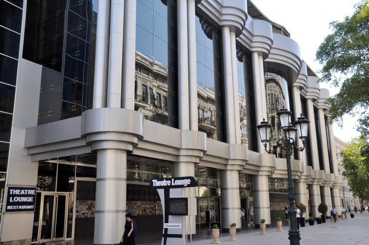 Gənc Tamaşaçılar Teatrı may repertuarını açıqlayıb
