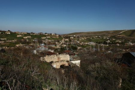 Aprel müharibəsindən sonra ermənilərin qoyub qaçdığı kənd - 