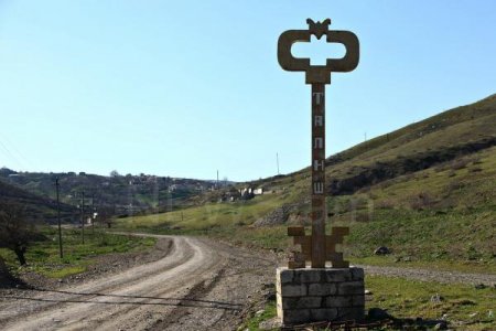 Aprel müharibəsindən sonra ermənilərin qoyub qaçdığı kənd - 
