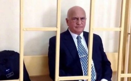 Əli İnsanovun məhkəməsinə jurnalistlər buraxılmadı