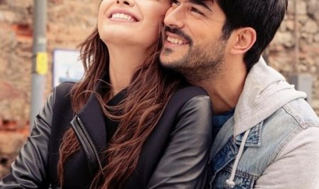 "Kara sevda"nın aktrisası sevgilisindən ayrıldı -