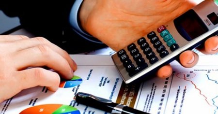 Azərbaycanda vətəndaşların 728 milyon manatlıq borcu silindi