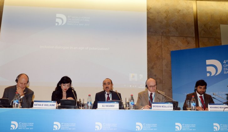 IV Ümumdünya Mədəniyyətlərarası Dialoq Forumu çərçivəsində “Qütbləşmə dövründə inklüziv dialoq” mövzusunda müzakirələr aparılıb