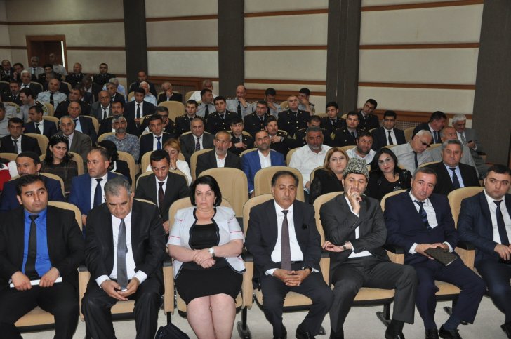 Lənkəranda “Radikalizm və ekstremizmin mahiyyəti, yaranma səbəbləri və onlara qarşı mübarizənin hüquqi əsasları” mövzusunda regional tədbir keçirilib - Lənkəranda “Radikalizm və ekstremizmin mahiyyəti, yaranma səbəbləri və onlara qarşı mübarizənin hüquqi əsasları” mövzusunda regional tədbir keçirilib -
