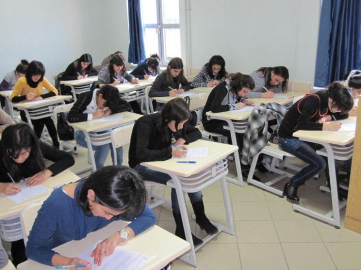 Azərbaycanın 29 şəhər və rayonunda XI sinif şagirdləri üçün