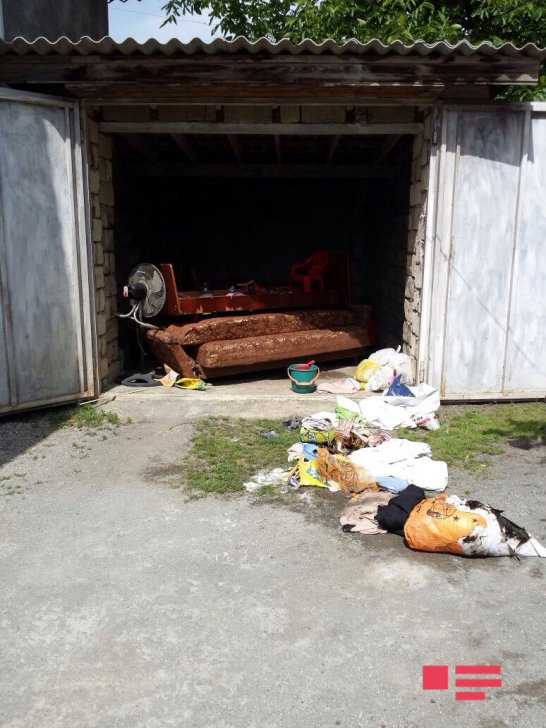Azərbaycanda ilginc olay: bu evdə hər şey öz-özünə alışıb yanır - 