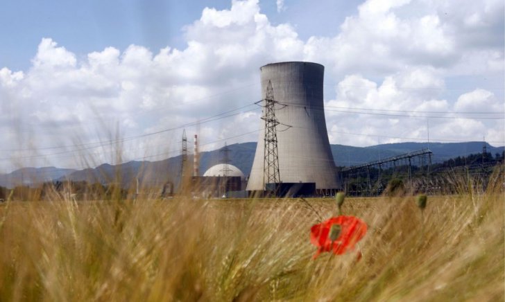 İsveçrə nüvə enerjisindən imtina edir