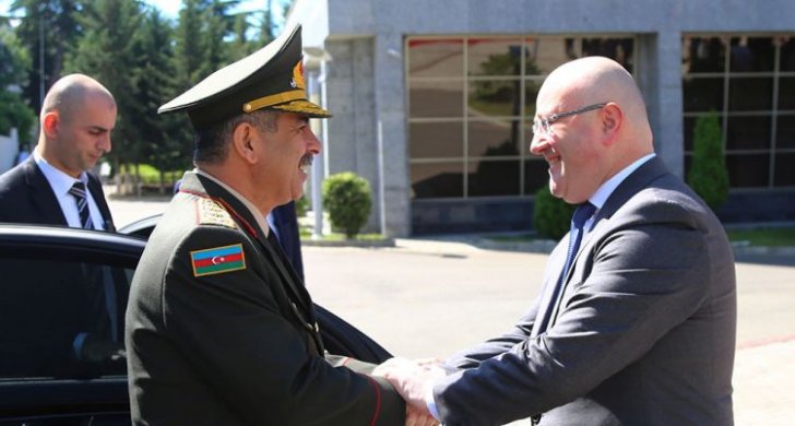 Azərbaycan və Gürcüstan müdafiə nazirlərinin görüşü keçirilib -