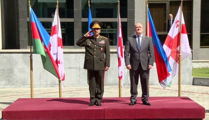 Azərbaycan və Gürcüstan müdafiə nazirlərinin görüşü keçirilib - Azərbaycan və Gürcüstan müdafiə nazirlərinin görüşü keçirilib -