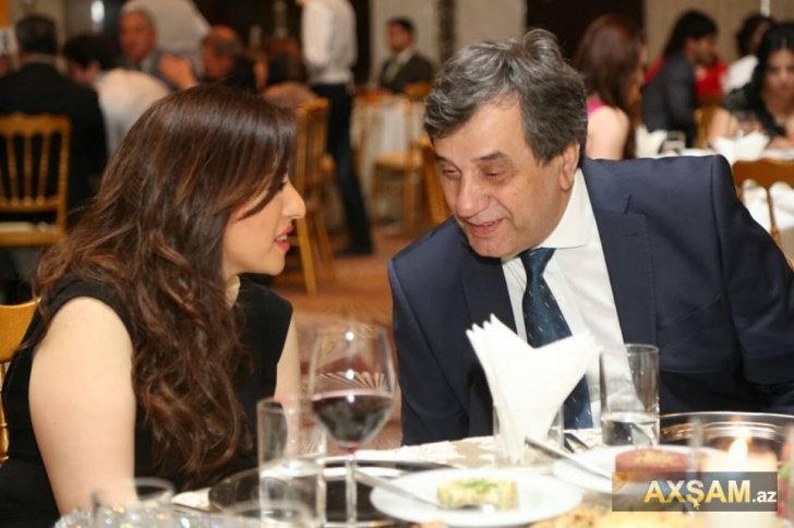 Xalq artistinin iranlı iş adamı ilə toyu - Xalq artistinin iranlı iş adamı ilə toyu -