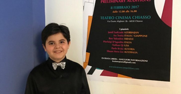 8 yaşlı Azərbaycan pianoçusu