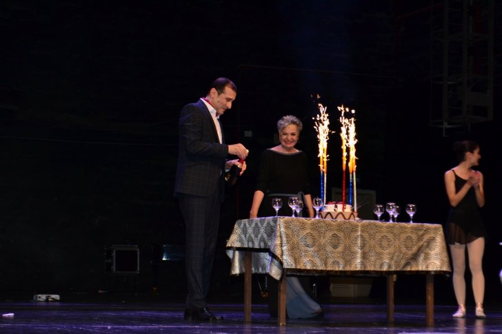 Şükufə Yusupova ad gününü Musiqili Teatrda qeyd etdi - Şükufə Yusupova ad gününü Musiqili Teatrda qeyd etdi -