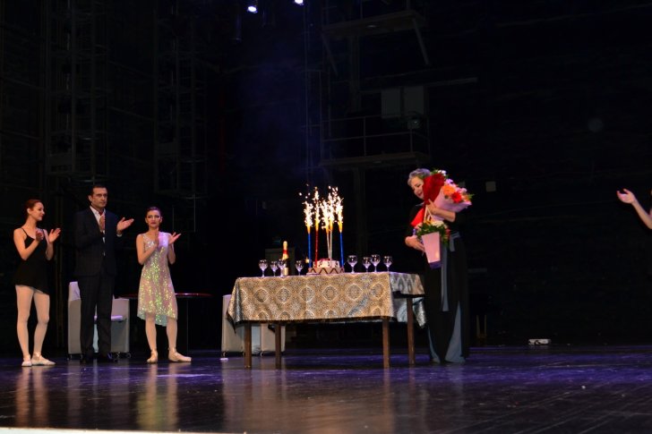 Şükufə Yusupova ad gününü Musiqili Teatrda qeyd etdi -
