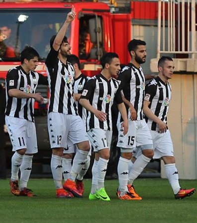 “Neftçi”də 4 rəsmi ayrılıq