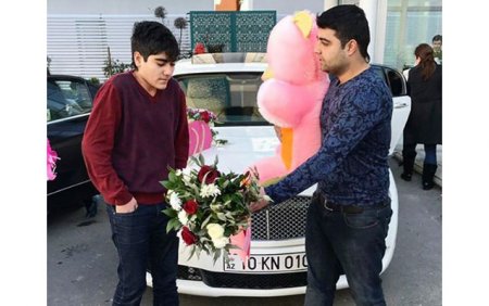 Biznesmenin 14 yaşlı oğlunun eyş-işrət -
