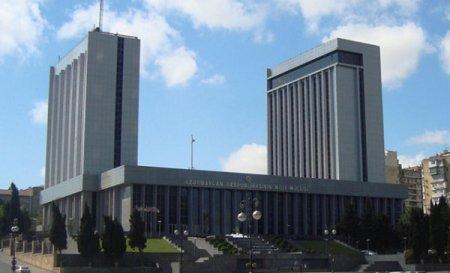 Əmək müqavilələrinin müddəti ilə bağlı