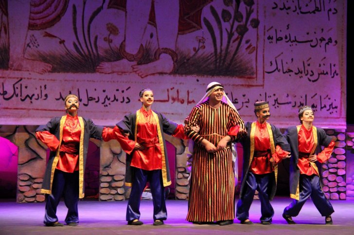 DTX sədri Musiqili Teatrda “999-cu gecə” tamaşasına baxdı DTX sədri Musiqili Teatrda “999-cu gecə” tamaşasına baxdı