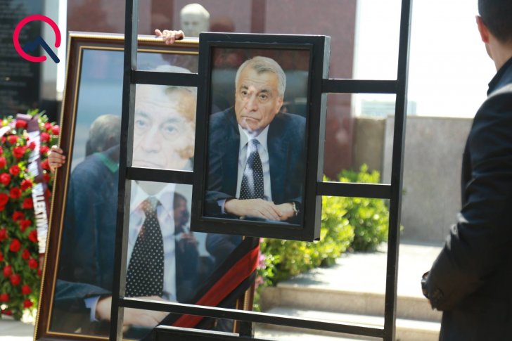 Natiq Əliyev II Fəxri xiyabanda dəfn olunub