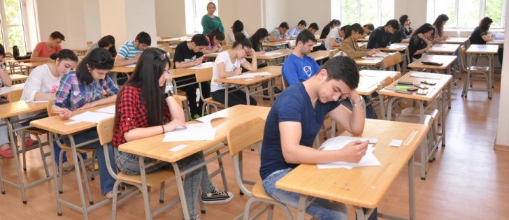 Azərbaycanda 15 mindən çox abituriyent