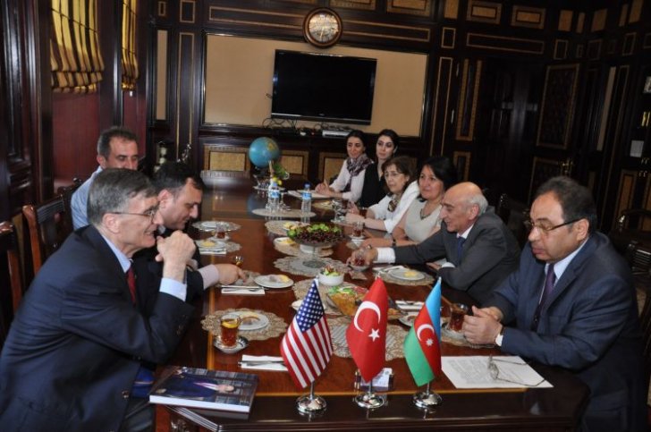 Nobel mükafatçısı Aziz Sancar Bakı Dövlət Universitetində olub