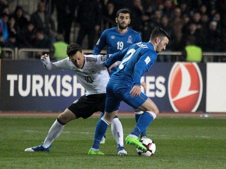 Futbol üzrə millimiz 11 pillə irəlilədi