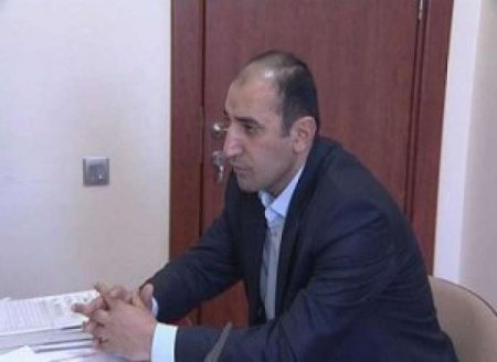 Tanınmış jurnalist sərhəddə