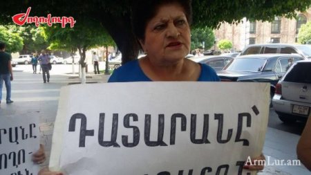 Ermənistanda etiraz aksiyası keçirilir -