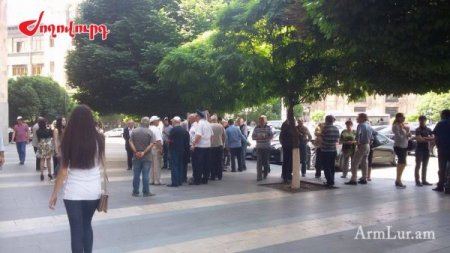 Ermənistanda etiraz aksiyası keçirilir -