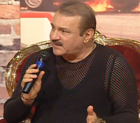 Cavanşir Məmmədov efirə BİABIRÇI geyimdə gəldi -