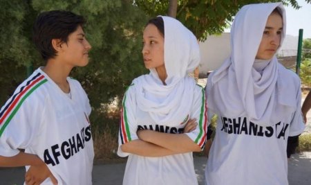 Qızlarını kişiyə çevirən MÜSƏLMAN ÖLKƏSİ: səbəbi DƏHŞƏTƏ GƏTİRƏCƏK -