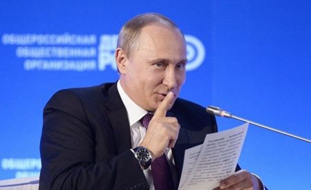 Putin danışıqlara gecikən Çin nümayəndə heyəti ilə zarafat edib –
