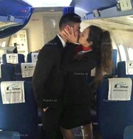 Stüardessalar təyyarədə striptiz göstərdi - 