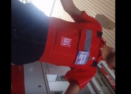 Sürücü "Lukoil"də yanacaq oğurluğunun üstünü belə açdı -