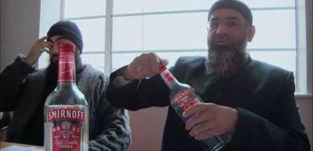 Müsəlman sərxoş olmadıqca içki içə bilər -