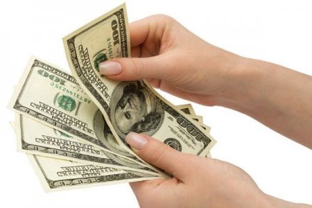 FED-in qərarından sonra dollar illik minimuma endi
