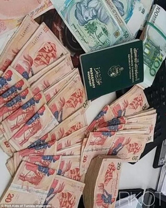 Ərəb milyarderlərin və nazirlərin "gül balaları"nın Ərəb milyarderlərin və nazirlərin "gül balaları"nın