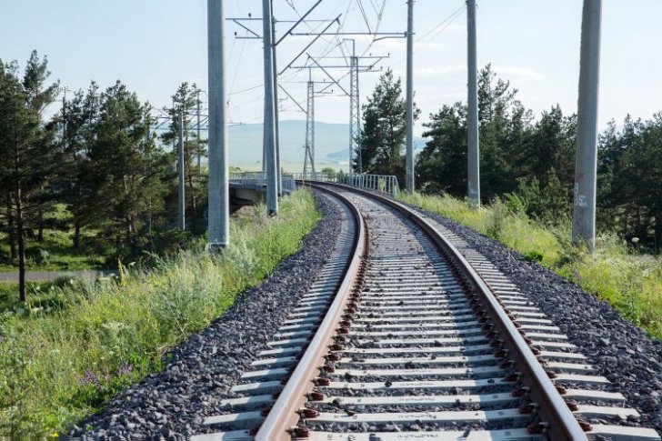 Bakı-Tbilisi-Qars dəmir yolu xəttinin istifadəyə veriləcəyi tarix