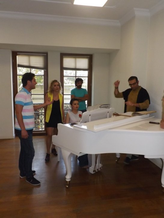 Musiqili Teatrda Bərdia Kiyarəsin məşqləri -