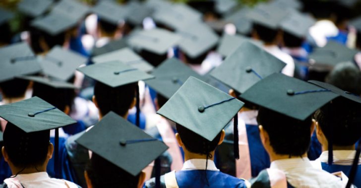 Bağlanmaq sırası özəl universitetlərdə: