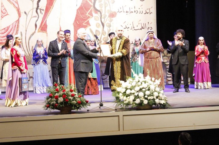 Musiqili Teatrda iranlı aktyorun “999-cu gecə”si -