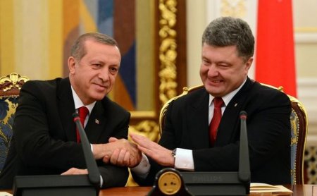 Ərdoğan mətbuat konfransında yuxuya getdi -